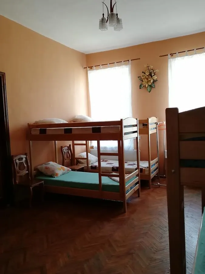לבוב Play Hostel