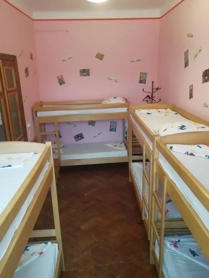 לבוב Play Hostel